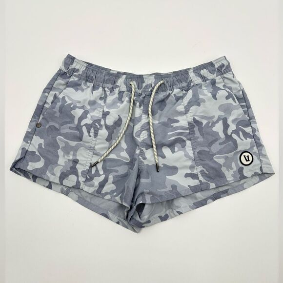 Vuori | women’s Gray Camo Women's Shorts | medium - Picture 1 of 5